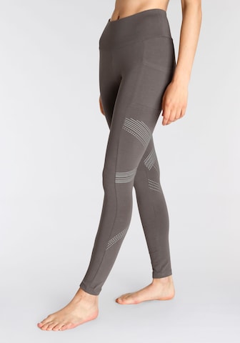 LASCANA ACTIVE - Skinny Calças de desporto em bege: frente