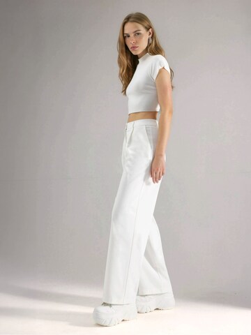 Wide leg Pantaloni di Hiccup in bianco
