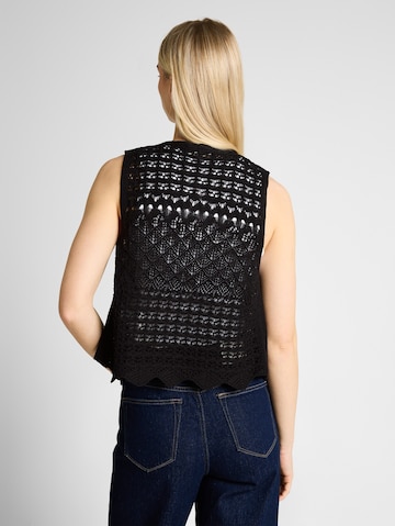 TOM TAILOR DENIM Knitted Vest in Black