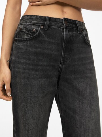 Pull&Bear Normalny krój Jeansy w kolorze czarny