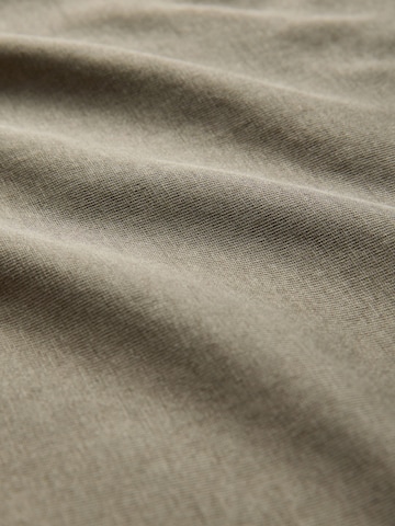 The Set Shirt in Beige