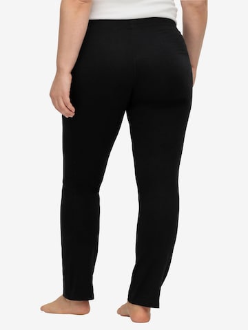 Regular Pantalon SHEEGO en noir