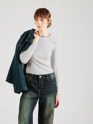 T-shirt 'VMCHLOE' VERO MODA en blanc : devant