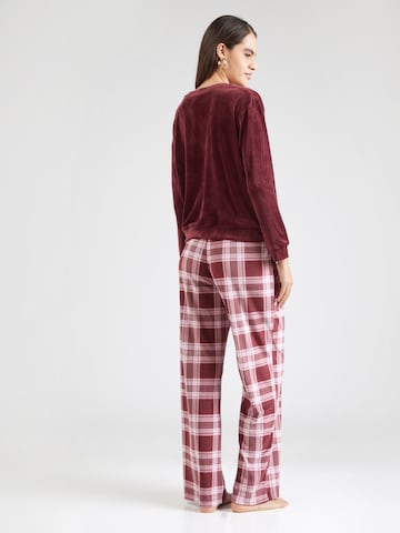 Pijama de la Hunkemöller pe mov