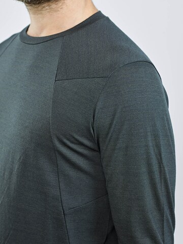 BLACKYAK Performance Shirt 'Kabru' in Grey