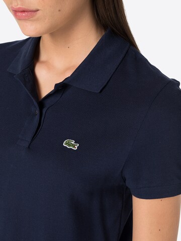 LACOSTE - Camiseta en azul