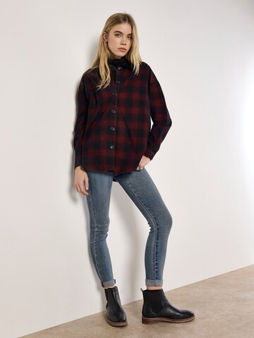 Apricot Blouse ' ' in Rood