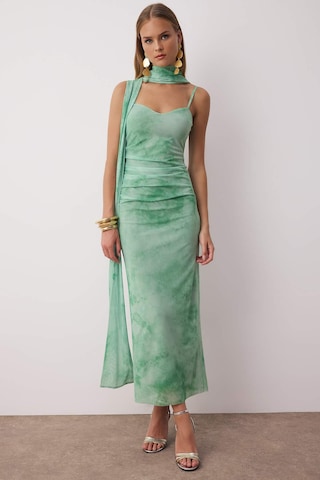 Trendyol - Vestido en verde: frente