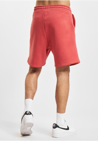 ROCAWEAR Regular Trousers in Red
