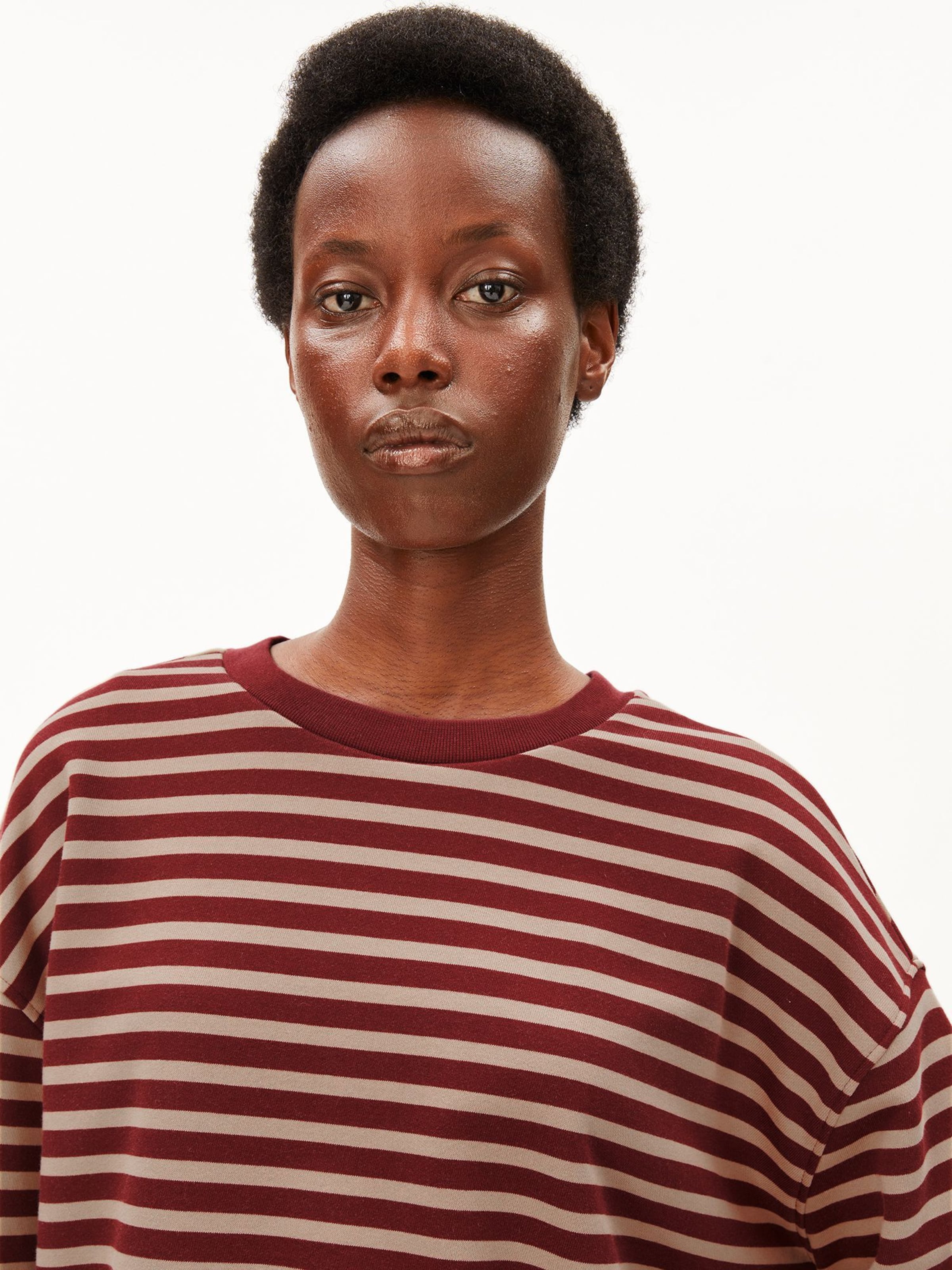 Sweat-shirt 'FRANKAA' ARMEDANGELS en mélange de couleurs