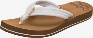 REEF Beach & Pool Shoes 'Cushion Breeze' in White: front