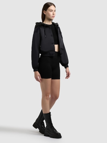 Veste mi-saison 'Chani' khujo en noir