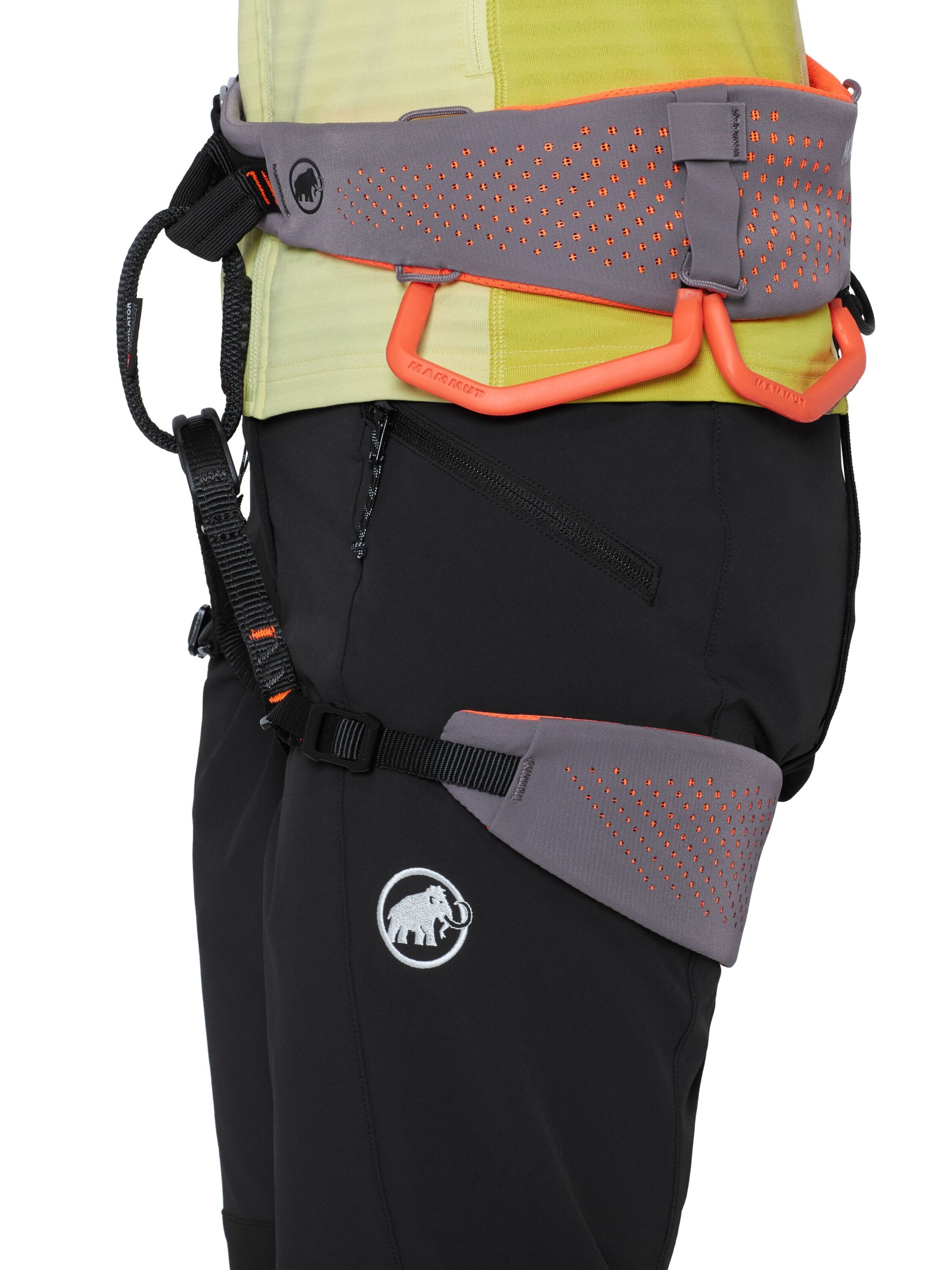 MAMMUT Regular Outdoor Pants in Black
