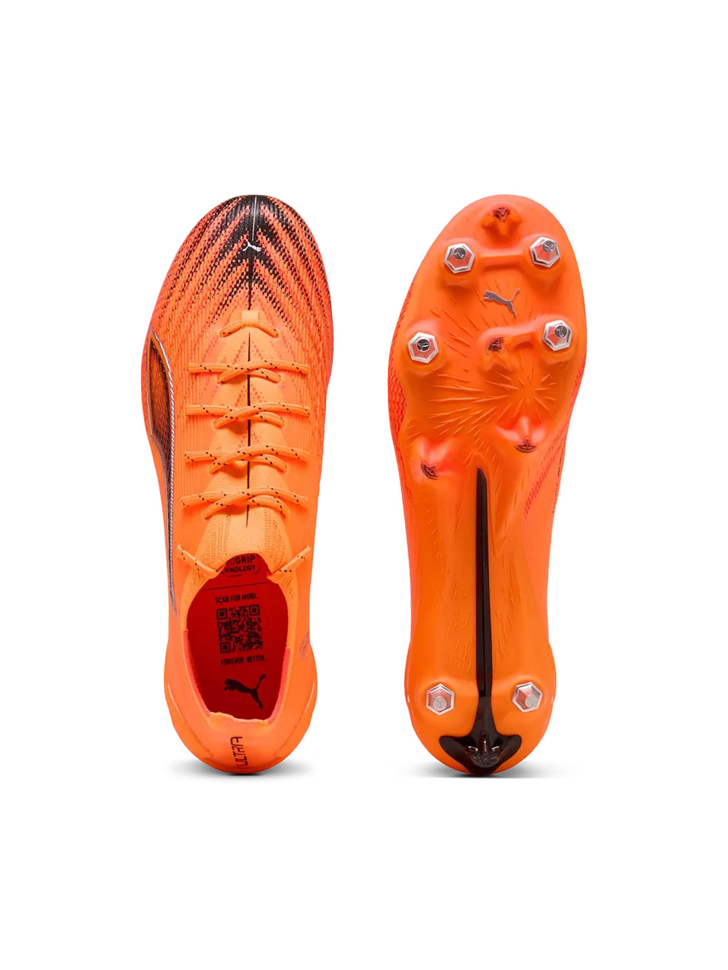 Chaussure de foot PUMA en orange