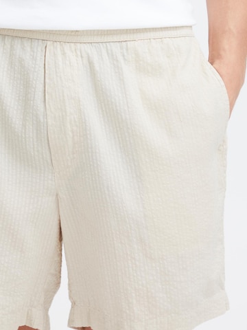 !Solid Regular Chino 'Frevne' in Beige