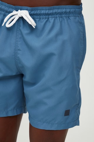 !Solid Badeshorts in Blau