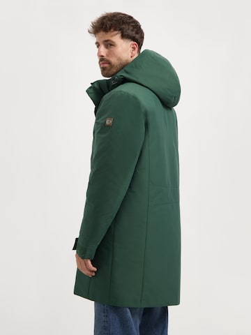 Veste outdoor 'Hoyt' Travelin en vert