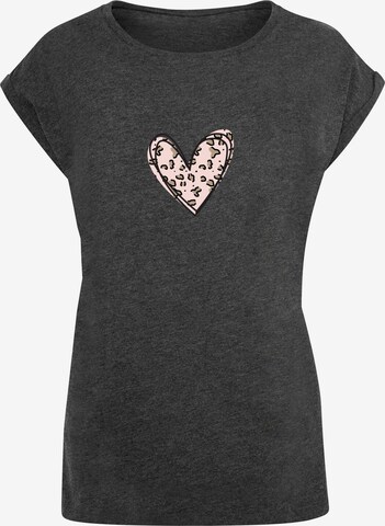 Merchcode Shirt 'Valentines Day - Leopard Heart' in Grijs: voorkant