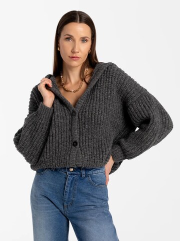 mandragora Sweater 'Roye' in Grey