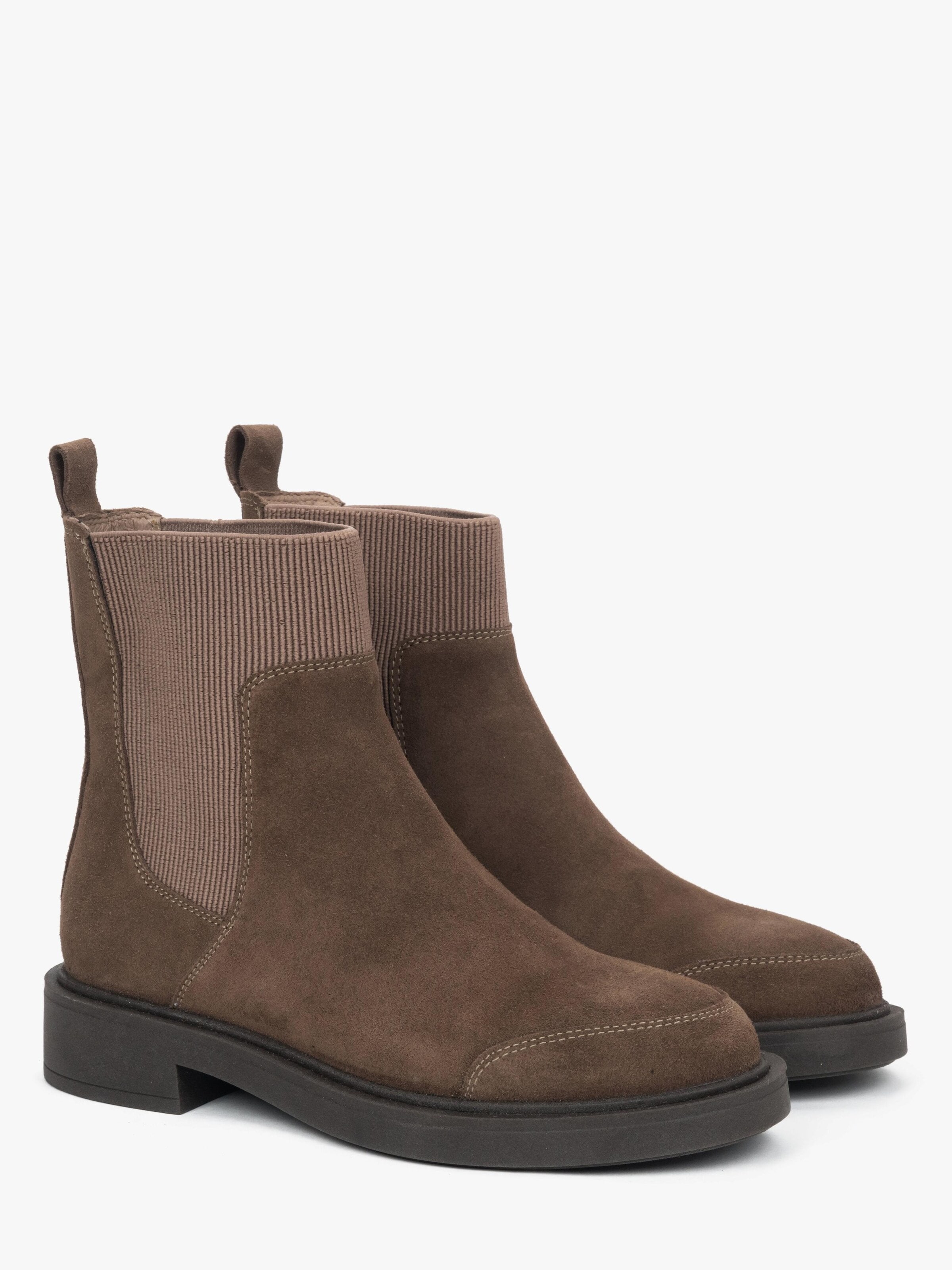 Estro Chelsea Boots '09-3596'‌ in Braun
