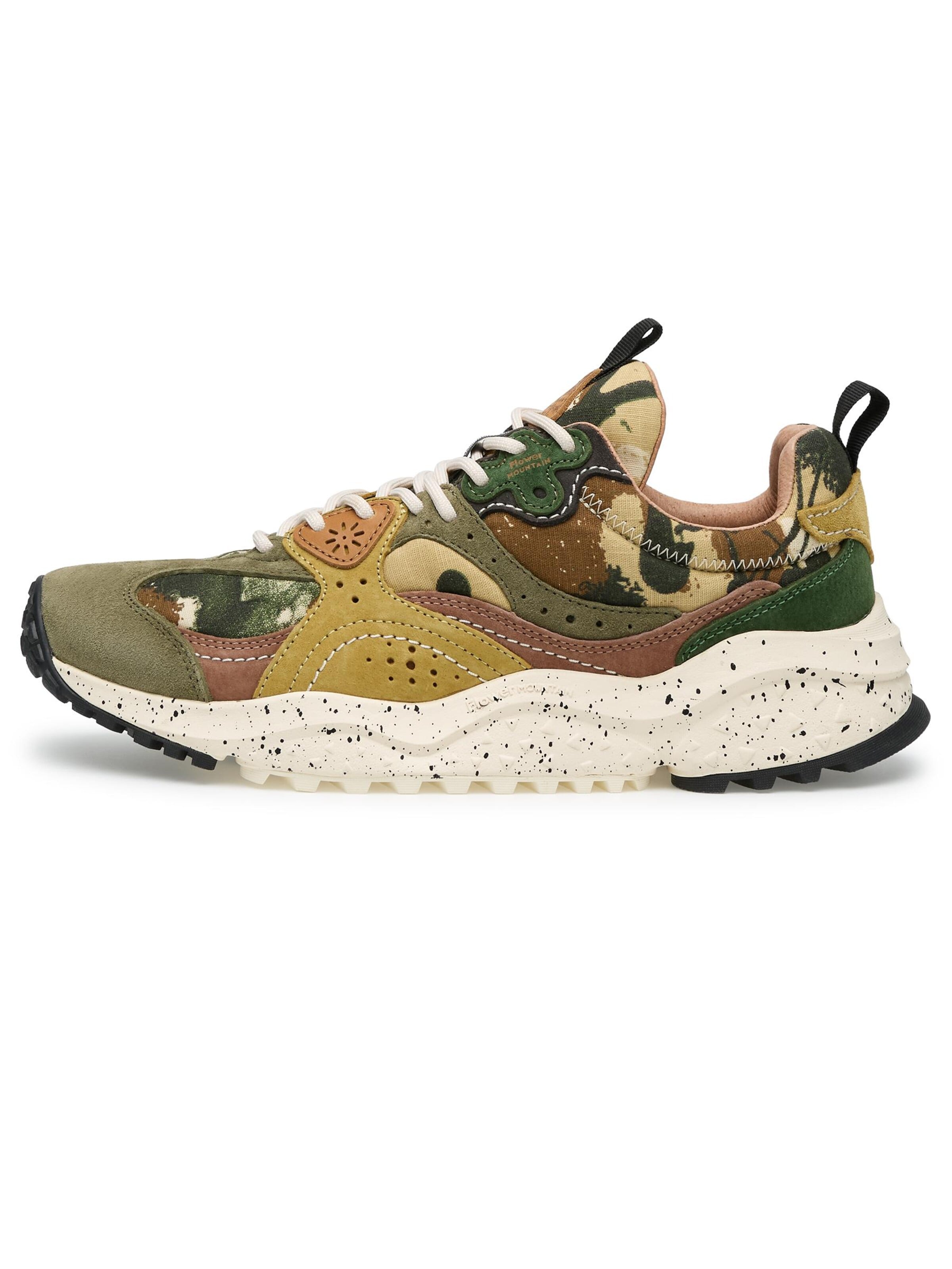Flower Mountain Sneakers 'WAVE MAN' in Green: front