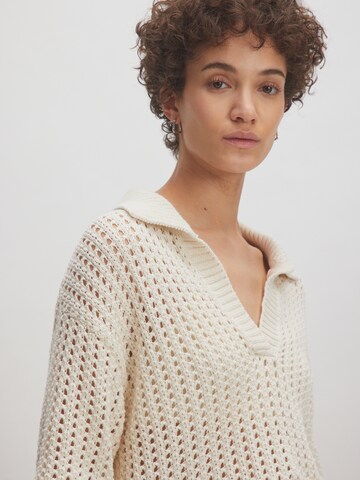 Pull-over 'Sarai' EDITED en beige