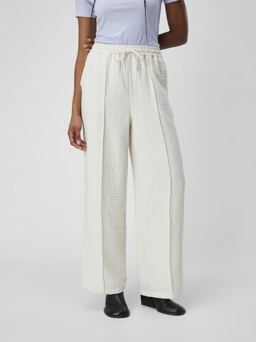 OBJECT Regular Pants in White: front