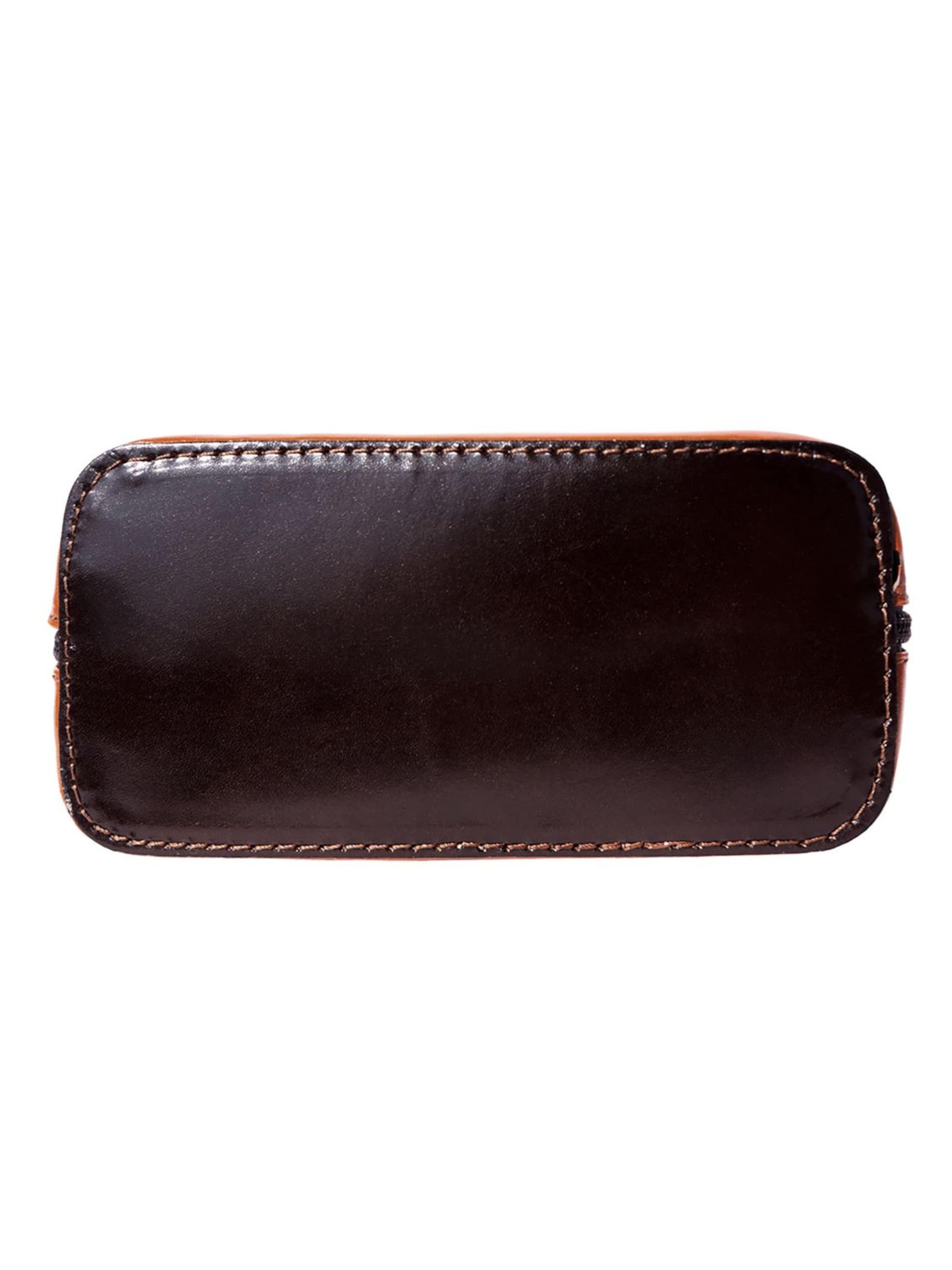 Florence Schoudertas in Bruin