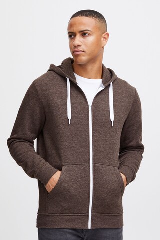 !Solid Zip-Up Hoodie 'Olli' in Brown: front