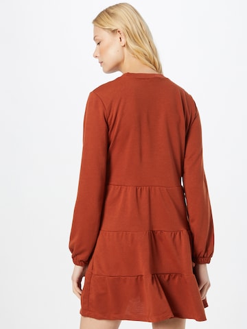 Robe Trendyol en rouge