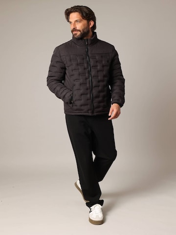 Deeluxe Tussenjas 'Nick' in Zwart