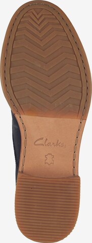 CLARKS Schnürstiefelette in Schwarz