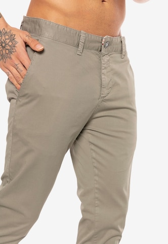 Redbridge Regular Chino Pants 'Luton' in Green