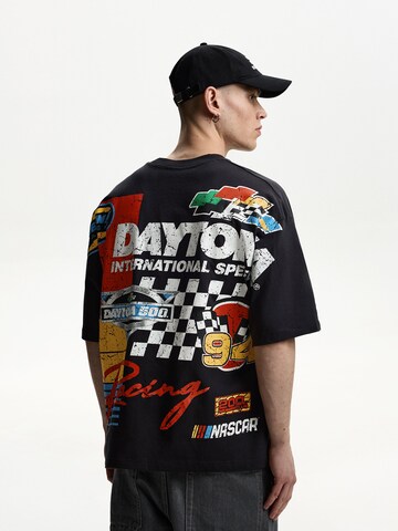 Bershka Póló - fekete: elől