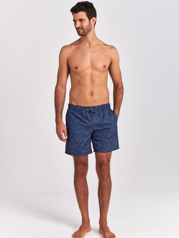 Shiwi Badeshorts in Blau