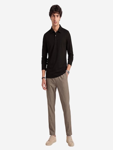 Tommy Life Shirt 'T-Shirts' in Zwart: voorkant