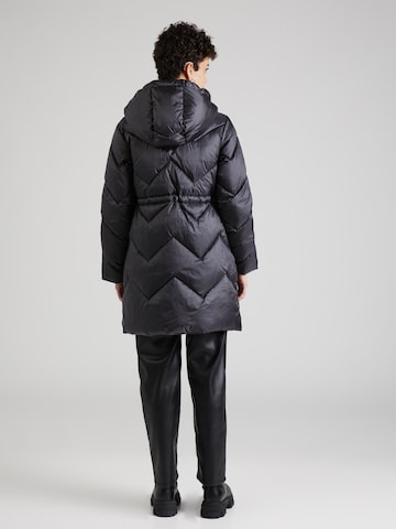 Manteau d’hiver Twinset en noir