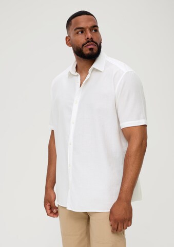 s.Oliver Men Big Sizes Regular Fit Hemd in Weiß: Vorderseite