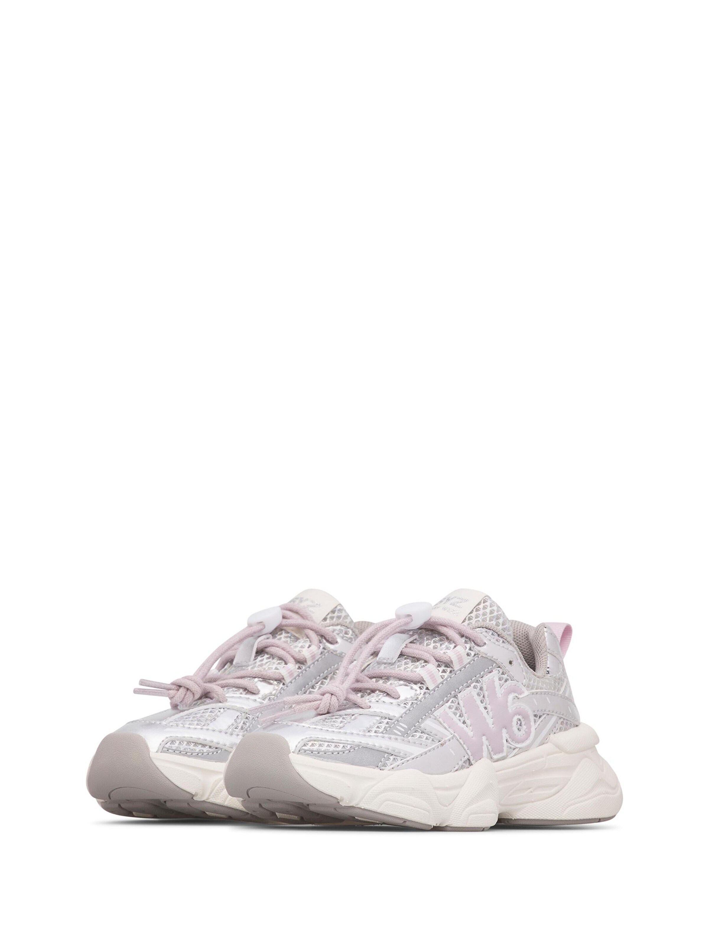 W6YZ Trainers 'LUCKY-J.' in Silver