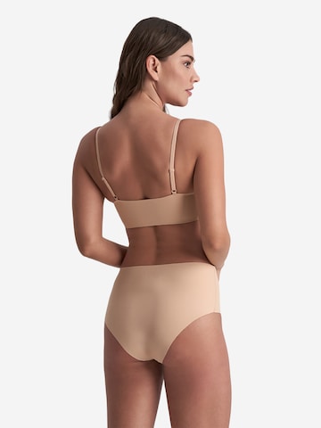 Slip 'Invisible High Brief' Bye Bra en beige
