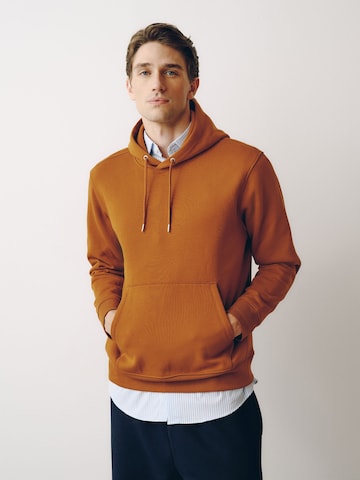 Next - Sudadera en marrón: frente
