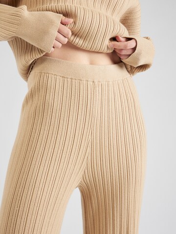 millane Flared Broek 'Lorin' in Beige