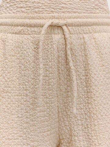 regular Pantaloni 'Theres' di EDITED in beige