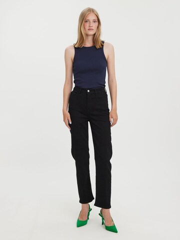 regular Jeans di Aware in nero