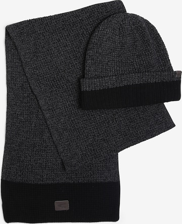 CAMEL ACTIVE Beanie in Grey: front