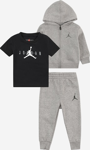 JordanKomplet - siva boja: prednji dio