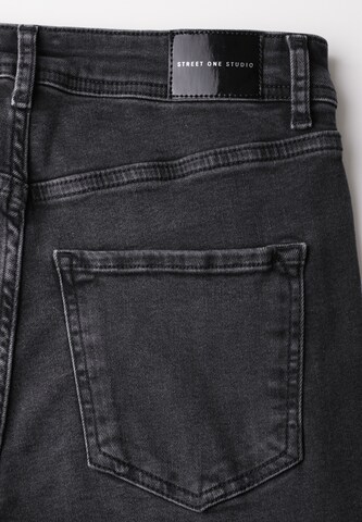 Street One Studio Flared Jeans in Black