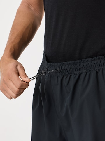 SWEDEMOUNT Regular Outdoorbroek 'Abisko' in Zwart