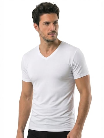 ÖTS - Camisa 'T-Shirts' em branco