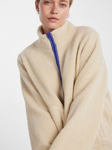 PIECES Fleece Jacket 'Dufla' in Beige